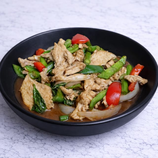Pad Basil (Pad Kra Prao).
